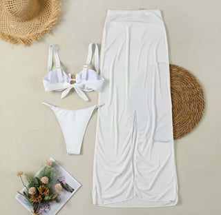 Solara Bikini-Set – 3-teilig mit Maxirock, Gold-Details in Weiß