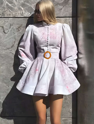 Aurélie Minikleid – Vintage-Look mit Puffärmeln, Gürtel, femininer Silhouette