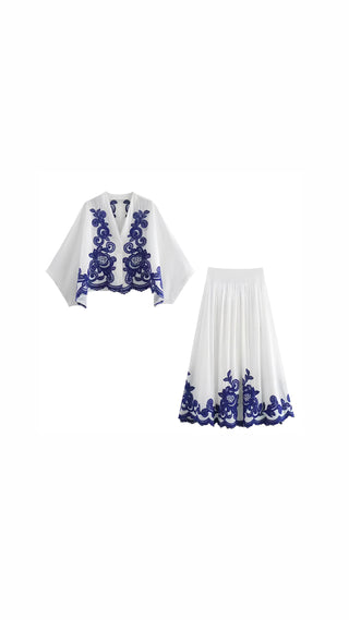 Weiß-blaues Sommer-Set – Bestickte Bluse, Maxirock