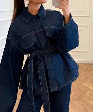 Glora Set- Jeansjack mit Bindegürtel & Hose in Denim