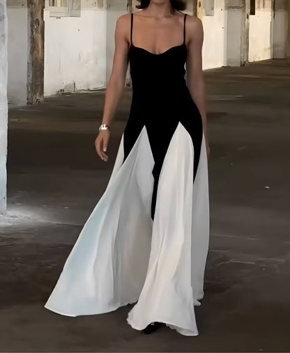 Lora - Schwarz-weißes Maxikleid – Trägerkleid mit Kontrastfalten