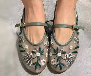 Eléna Mesh Ballerinas – Zarte Sommerschuhe mit floraler Stickerei, Mary-Jane-Riemen