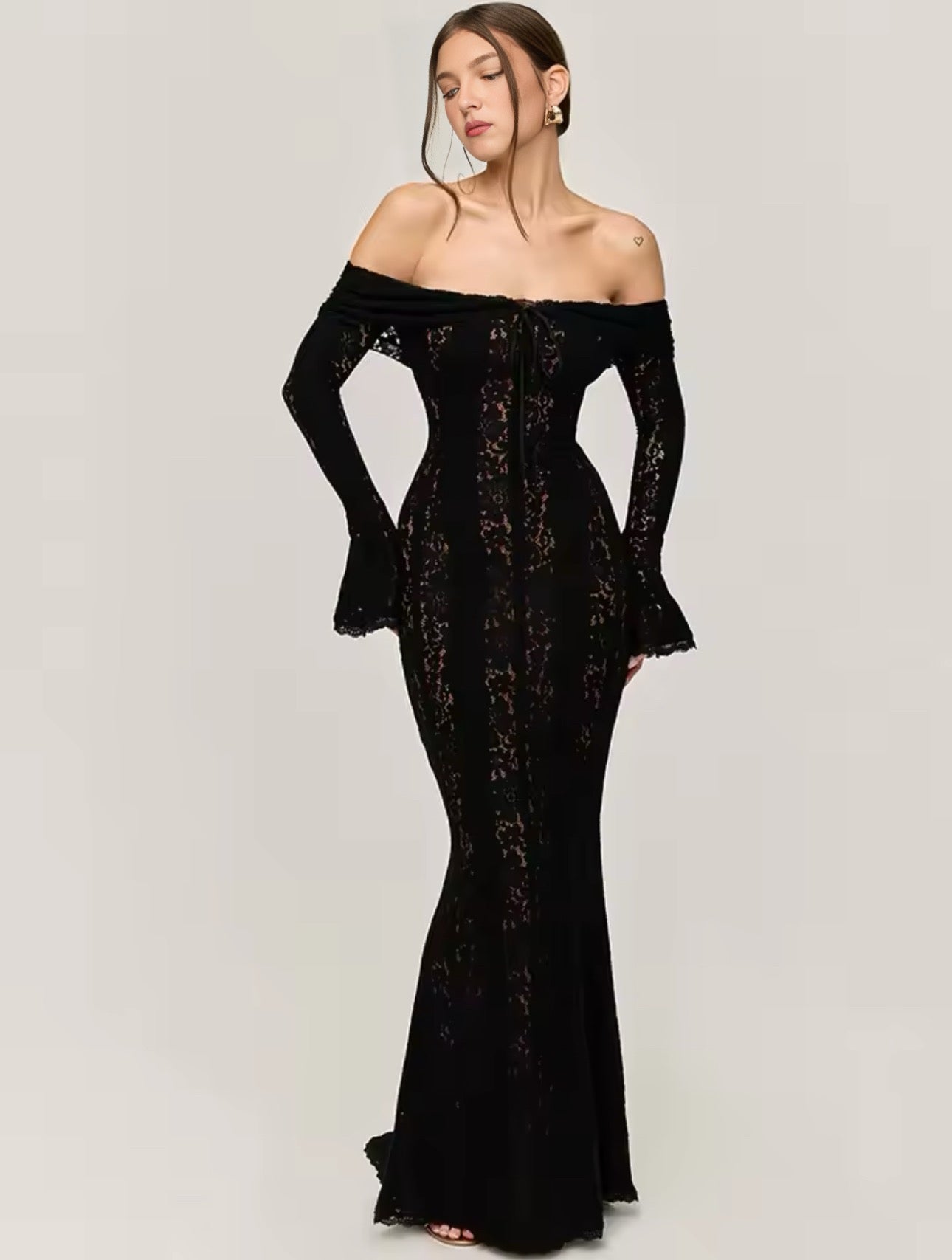 Off-Shoulder Spitzenkleid Classy