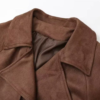 Sueda - Trenchcoat in Kunstveloursleder